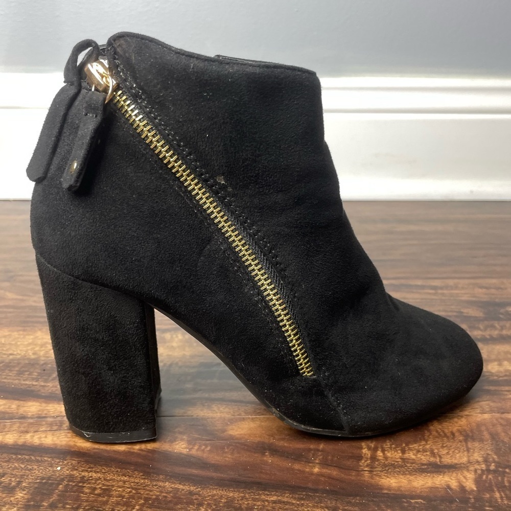 Ollio Black Suede Double Zipper Side Boots Size 6